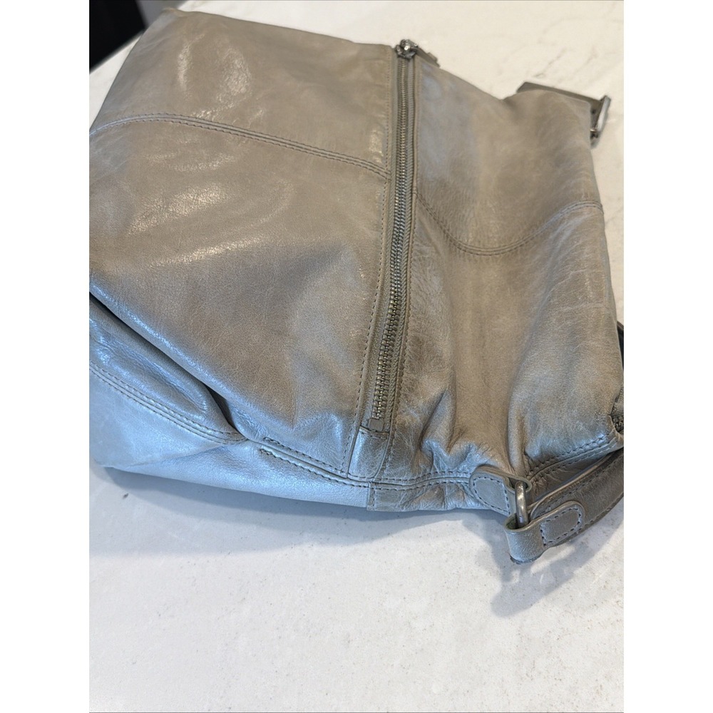 Hobo The Original Gray Leather Pockets Zipper Closure Hobo Shoulder Bag - Picture 3 of 13